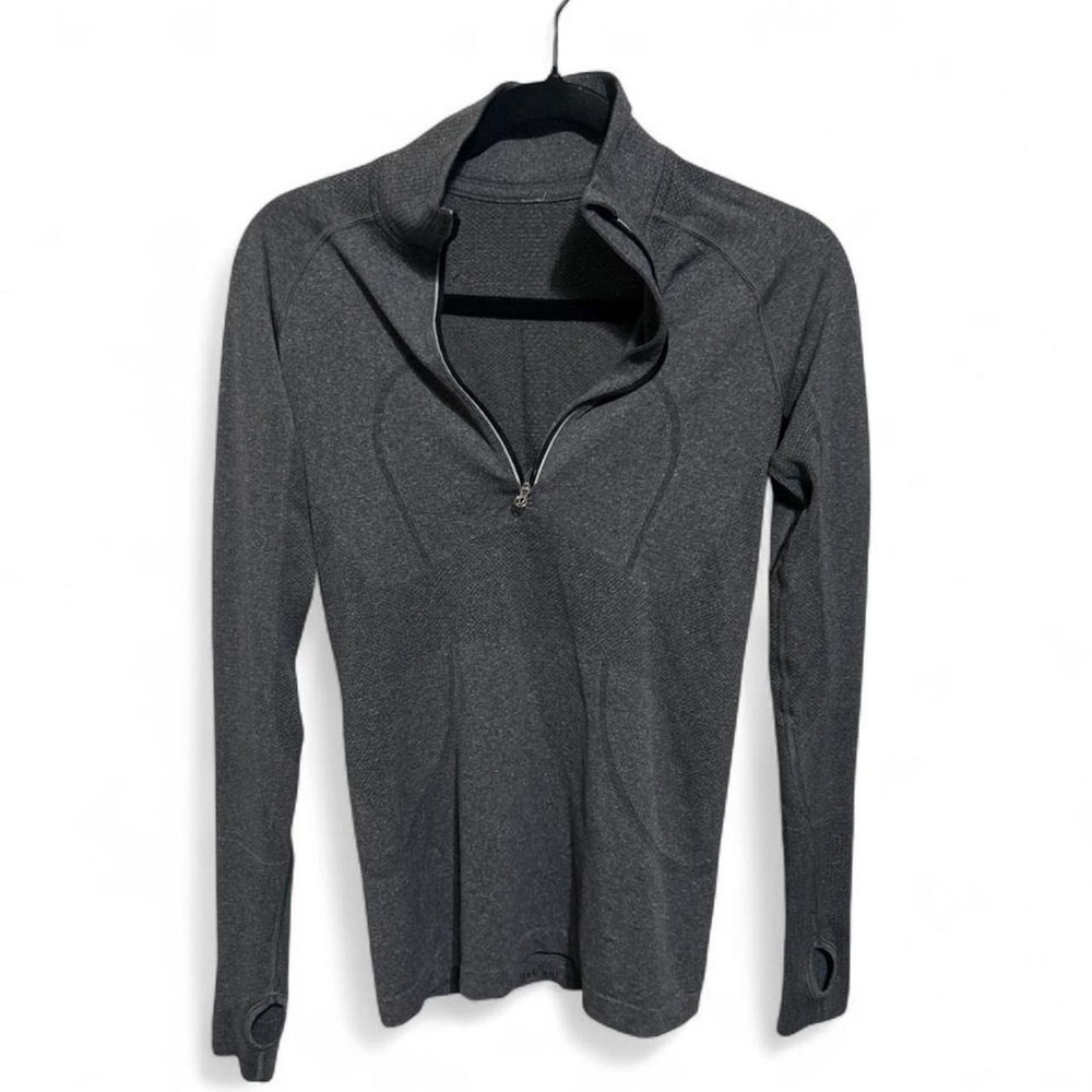 Lululemon Run: Swiftly Tech 1/2 Zip - M